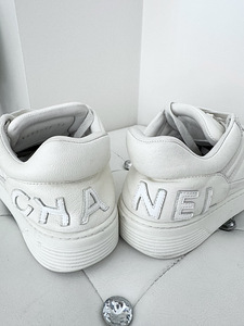 Кожаные кроссовки Chanel. Оригиналы! (2 фото из 5)