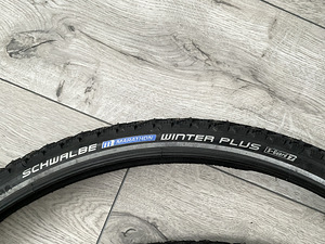 Зимние покрышки Schwalbe Winter 700x40 28 (6 фото из 8)