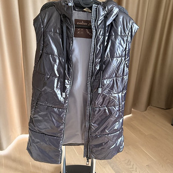 Жилетка/безрукавка 146 в отличном состоянии