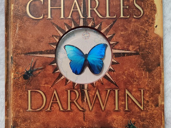 Raamat "Charles Darwin"