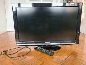 Panasonic ЖК-телевизор 32" (1 фото из 1)