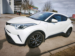 Toyota chr (3 foto / 8)