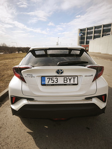 Toyota chr (4 foto / 8)