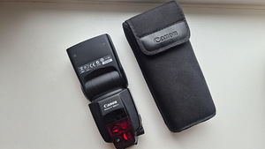 Canon speedlite 580ex2 (1 foto / 2)