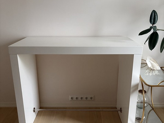 Beautiful stylish table (bar table) in perfect condition