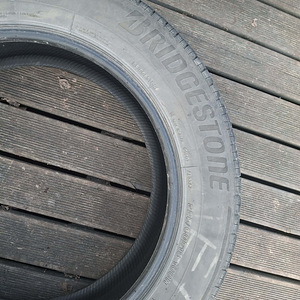 Летние шины 225 60 R18 Bridgestone (4 фото из 4)