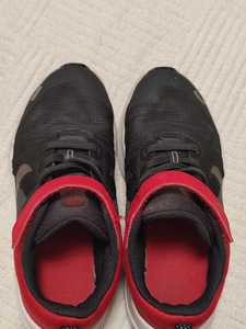 Nike tossud, suurus 30 (4 foto / 4)