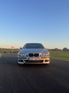 BMW E39 523i 125kw (2 фото из 11)