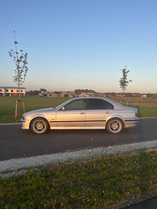 BMW E39 523i 125kw (5 фото из 11)