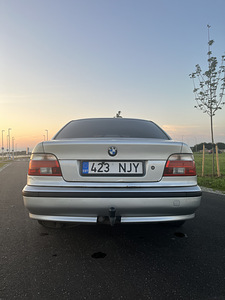 BMW E39 523i 125kw (7 фото из 11)