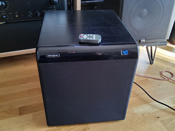 Активный сабвуфер VELODYNE CHT-10Q