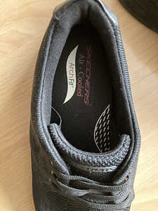 Jalanõud skechers nr 48,5 (2 foto / 2)