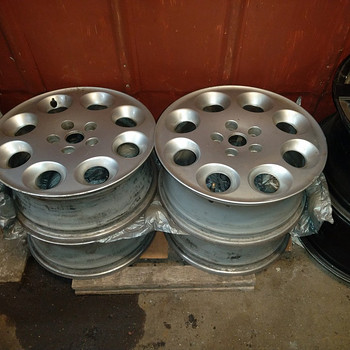 Alfa Romeo 166 velgede komplekt