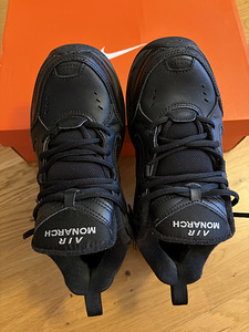 Кроссовки Nike air monarch (1 фото из 7)