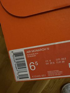 Кроссовки Nike air monarch (5 фото из 7)