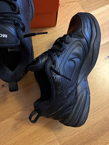 Кроссовки Nike air monarch (6 фото из 7)
