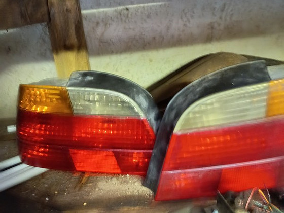 E38