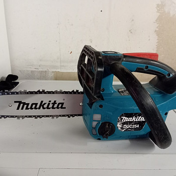 Makita saag 254