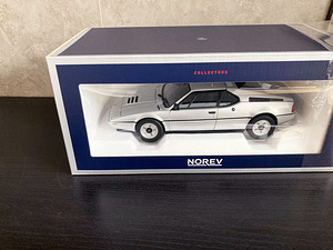 Модель автомобиля BMW E26 M1 1980 1:18 (2 фото из 6)