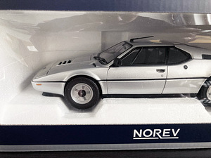 Модель автомобиля BMW E26 M1 1980 1:18 (5 фото из 6)
