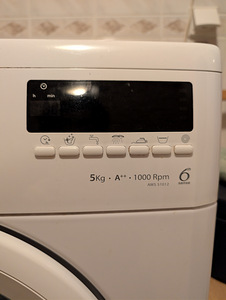 Стиральная машина Whirlpool (4 фото из 4)