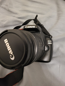 Fotoaparat Canon EOS1100D (4 фото из 7)