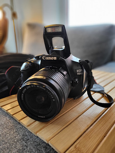Fotoaparat Canon EOS1100D (1 фото из 7)