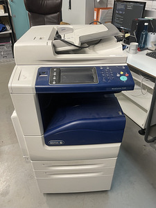 Принтер XEROX 7220 (1 фото из 4)