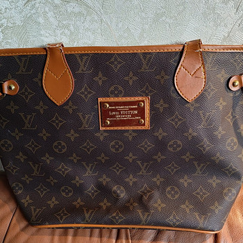 Сумка Louis Vuitton и сумка fila
