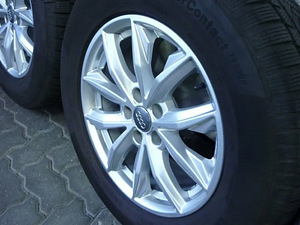 Audi R17 (2 фото из 4)