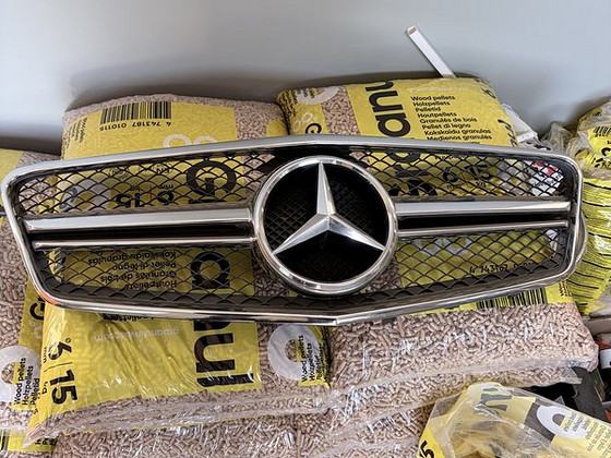 Решётка w 212 AMG