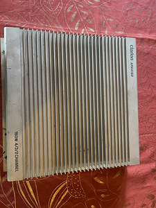 Clarion APA4160 (4 foto / 5)