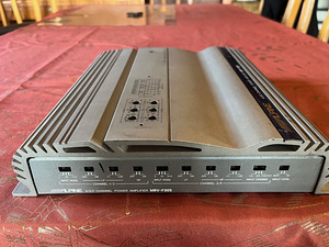 Alpine MRV-F305 (4 фото из 5)