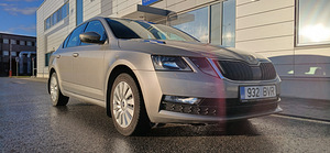 SKODA OCTAVIA 2018 (2 foto / 15)
