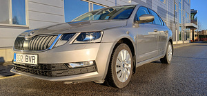 SKODA OCTAVIA 2018 (4 foto / 15)