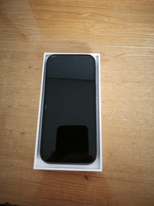 iPhone 15 128gb (1 фото из 4)