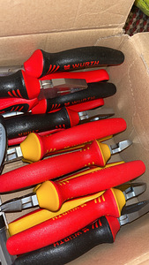 WÜRTH плоскогубцы 160мм ,новые, много шт. (2 фото из 2)