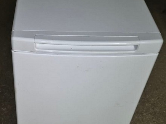 Pesumasin Whirlpool 6kg 1200p/min