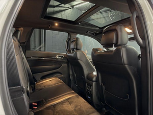 Jeep Grand Cherokee 3.0 d (8 foto / 8)