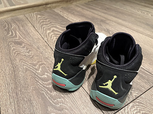 Кроссовки Jordan 40 (2 фото из 3)