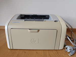 HP LaserJet 1020 Printer (1 фото из 6)