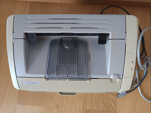 HP LaserJet 1020 Printer (2 фото из 6)