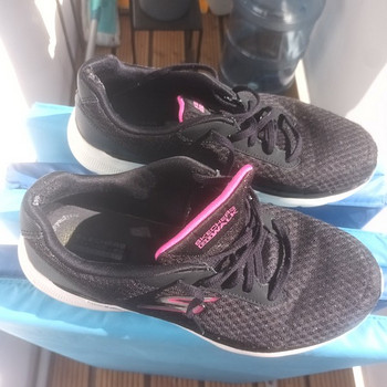 Skechers GOwalk 6™ - Iconic Vision shoe.