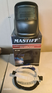Uus isetumenev keevitusmask ja klaasid (1 foto / 1)
