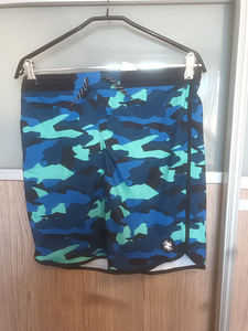Детские шорты 161/172 см от Decathlon (1 фото из 4)