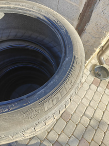 Шины 275/45 R20 Michelin (2 фото из 5)