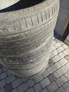 Шины 275/45 R20 Michelin (5 фото из 5)