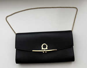 Salvatore Ferragamo , Black (1 фото из 3)