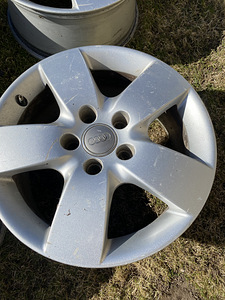 Диски Audi R16 (3 фото из 6)