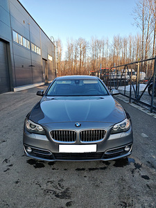 Оригинальный передний бампер для BMW F10/F11 LCI в полном ко (1 фото из 2)